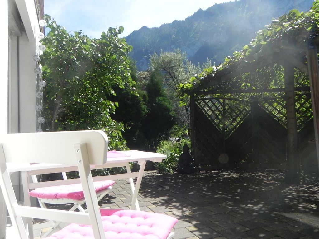 Der Morgenberg Apartamento Därligen Exterior foto
